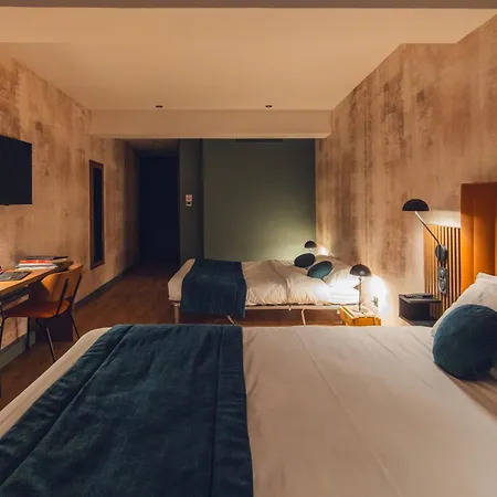 Hopper Hotel