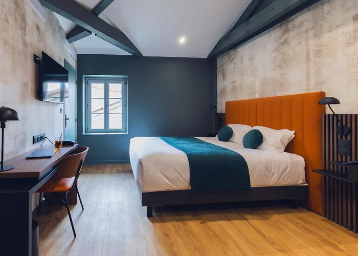 Hopper Hotel